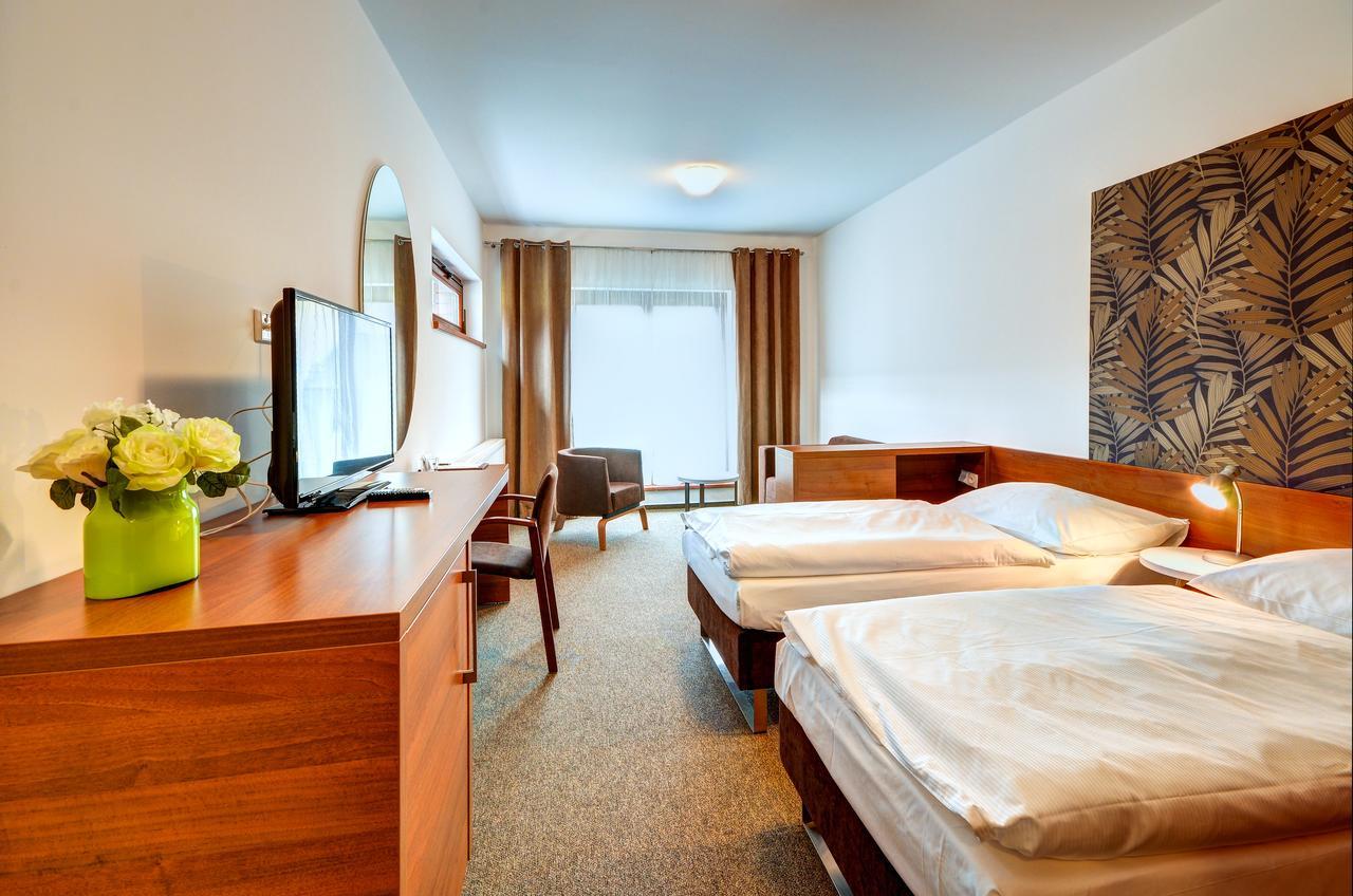 Hotel Iberia Opava Exteriör bild