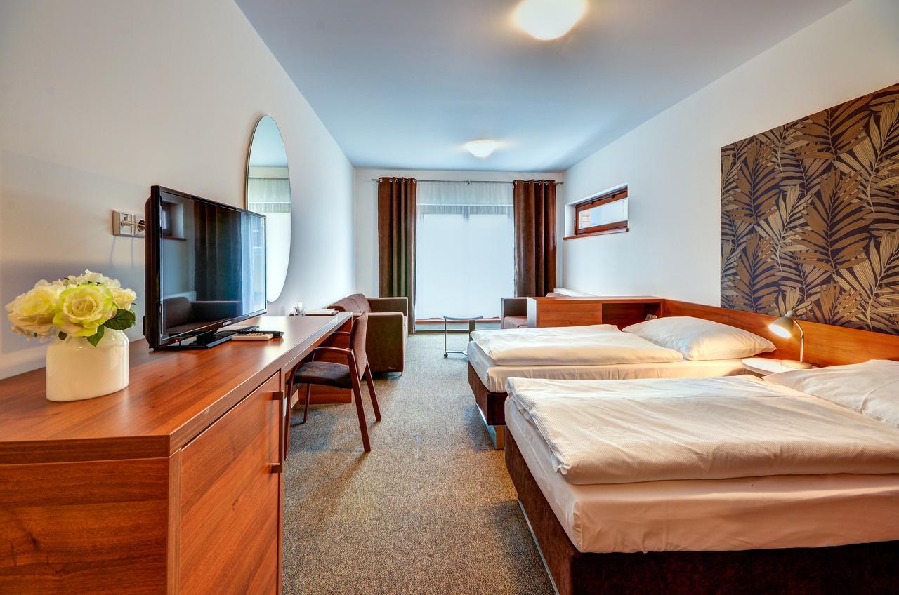 Hotel Iberia Opava Exteriör bild